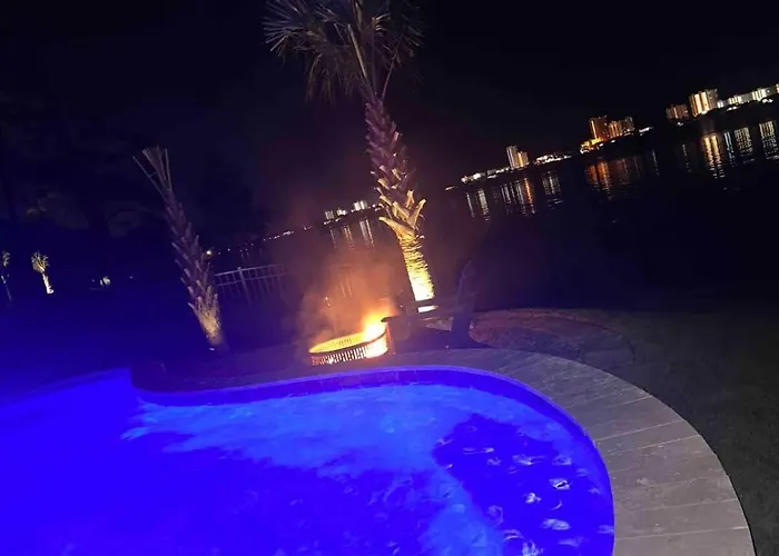 Lux Home, Heatd Pool*, Hottub, Firepit, Pier,fence